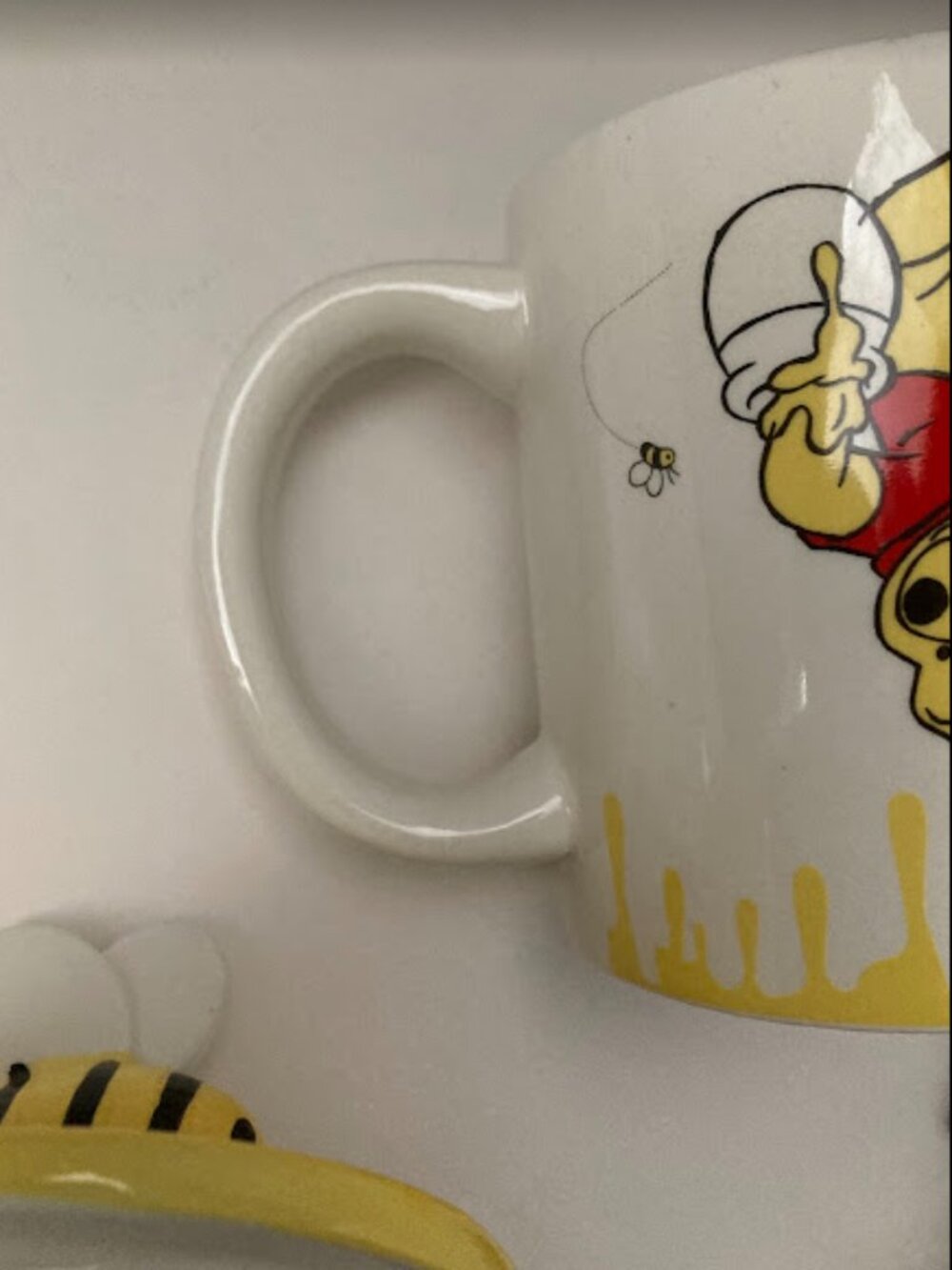 Disney Winnie the Pooh Honey Bee Lid 18 oz Coffee Mug - Picture 12 of 15